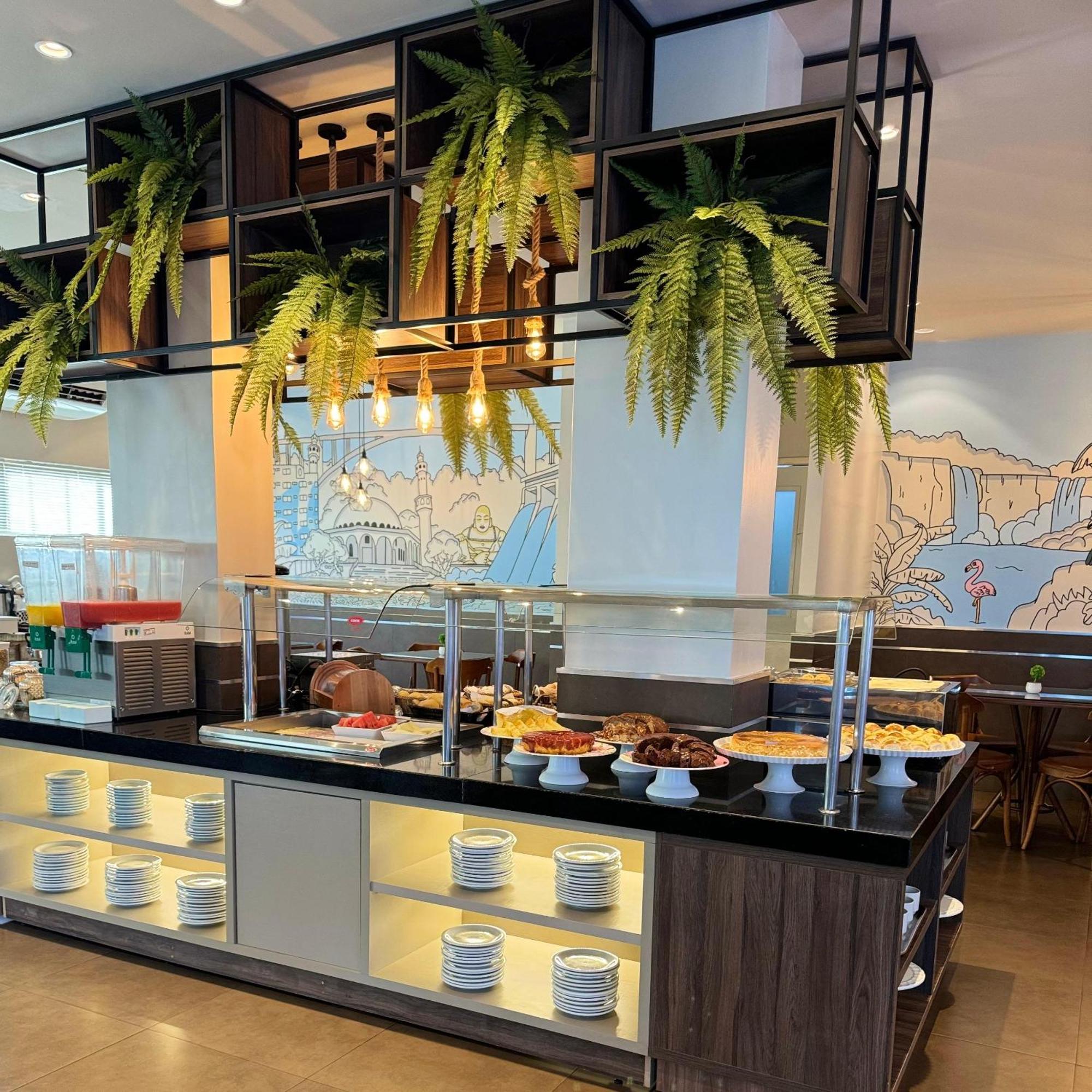 Hotel Portinari Ponte Da Amizade 伊瓜苏 外观 照片
